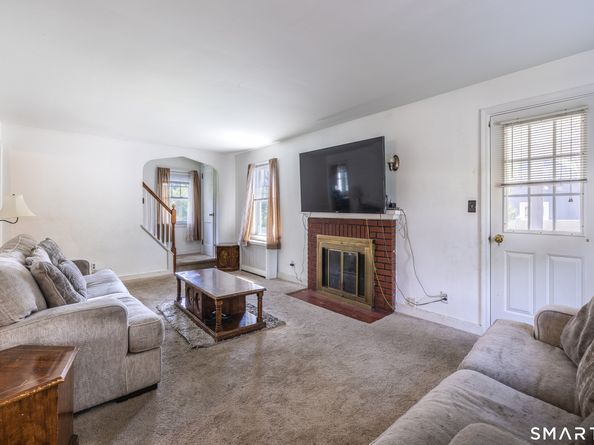 810 Huntington Turnpike, Bridgeport CT 06610