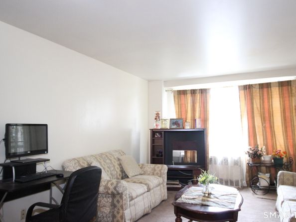71 Strawberry Hill Avenue 221, Stamford CT 06902