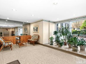 7 4th Street 3C, Stamford CT 06905