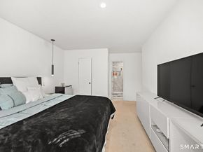 154 Cold Spring Road 5, Stamford CT 06905