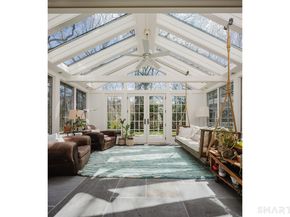 34 Laurel Lake W, Weston CT 06883