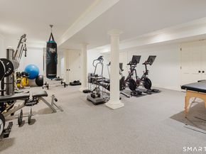 34 Laurel Lake W, Weston CT 06883
