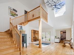 34 Laurel Lake W, Weston CT 06883