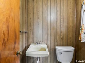 6 Sunrise Road, Danbury CT 06810