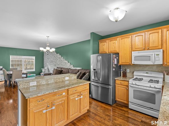 2 Sheridan Street 202, Danbury CT 06810