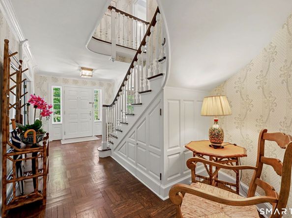 428 Laurel Road, New Canaan CT 06840