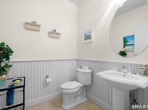 46 Great Heron Lane 46, Brookfield CT 06804