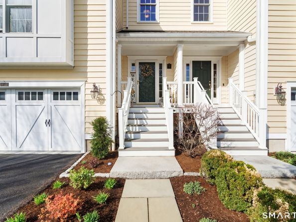 46 Great Heron Lane 46, Brookfield CT 06804