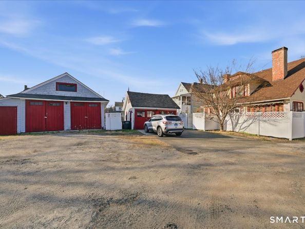 839 Laurel Avenue, Bridgeport CT 06604