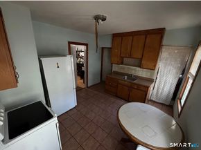 32-34 Elmwood Avenue, Bridgeport CT 06605