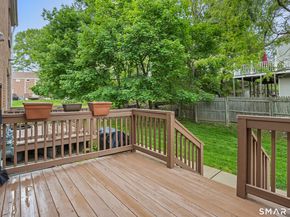 240 Sunnyridge Avenue APT 63, Fairfield CT 06824