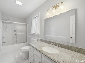 7 Dora Street 7, Stamford CT 06902