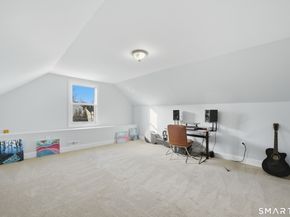 7 Dora Street 7, Stamford CT 06902