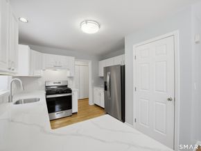 7 Dora Street 7, Stamford CT 06902