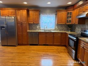 47 Oronoque Trail, Shelton CT 06484