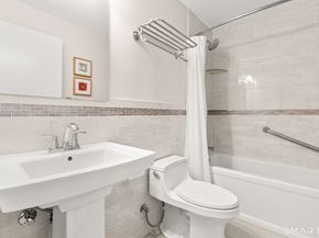 11 Ledgebrook Drive 11, Norwalk CT 06854