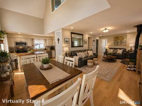 18 N Lake Shore Drive, Brookfield CT 06804