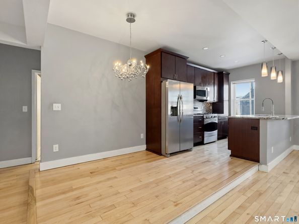 70 Strawberry Hill Avenue APT 22B, Stamford CT 06902