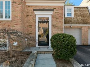 205 Main Street 33, New Canaan CT 06840