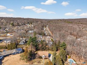 21 Rexview Circle, Trumbull CT 06611