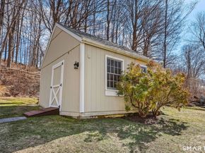 16 Sherwood Road, Ridgefield CT 06877