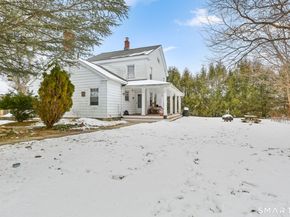 877 White Plains Road, Trumbull CT 06611