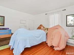 877 White Plains Road, Trumbull CT 06611