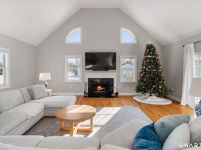 1093 Monroe Turnpike, Monroe CT 06468