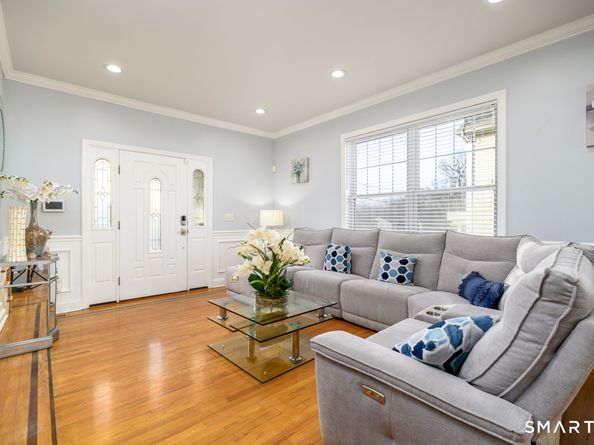 34 Ferris Avenue APT A2, Norwalk CT 06854