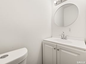 386 Huntington Road, Bridgeport CT 06608