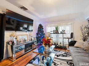 386 Huntington Road, Bridgeport CT 06608