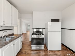 386 Huntington Road, Bridgeport CT 06608