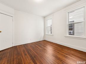 386 Huntington Road, Bridgeport CT 06608