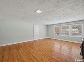 29 Harwood Drive, Danbury CT 06810