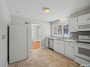 29 Harwood Drive, Danbury CT 06810