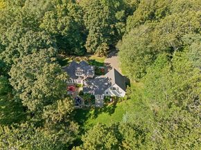 758 Smith Ridge Road, New Canaan CT 06840