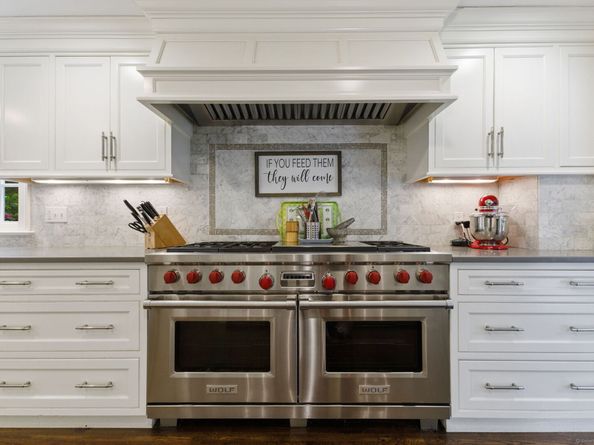 758 Smith Ridge Road, New Canaan CT 06840