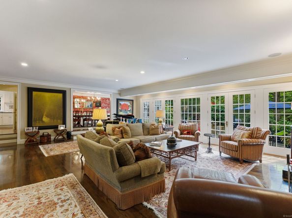 758 Smith Ridge Road, New Canaan CT 06840