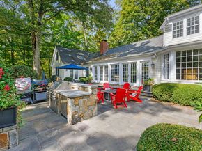 758 Smith Ridge Road, New Canaan CT 06840