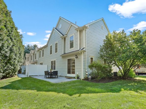 865 High Ridge Road 1, Stamford CT 06905