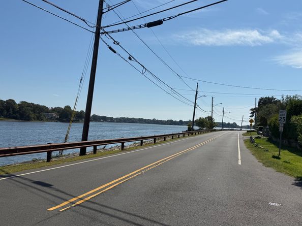 31 Waterbury Avenue, Stamford CT 06902
