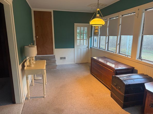 8 Nelson Place, Fairfield CT 06825