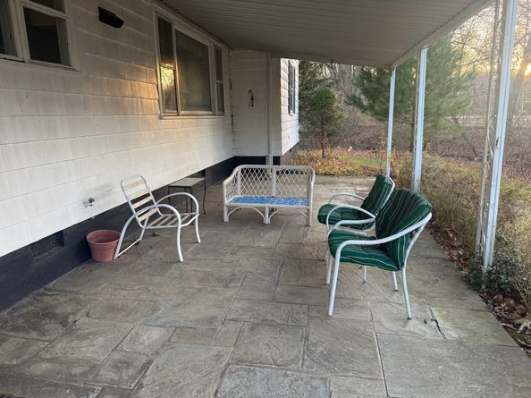 8 Nelson Place, Fairfield CT 06825