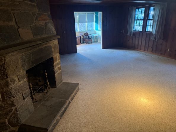 8 Nelson Place, Fairfield CT 06825