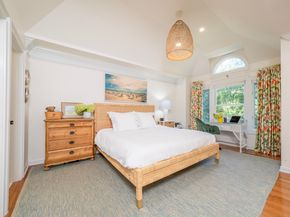 Undisclosed Address #24123884, Darien CT 06820