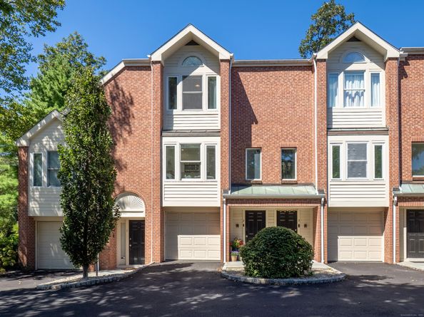 Undisclosed Address #24123884, Darien CT 06820