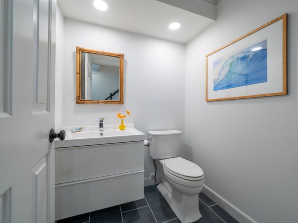 Undisclosed Address #24123884, Darien CT 06820