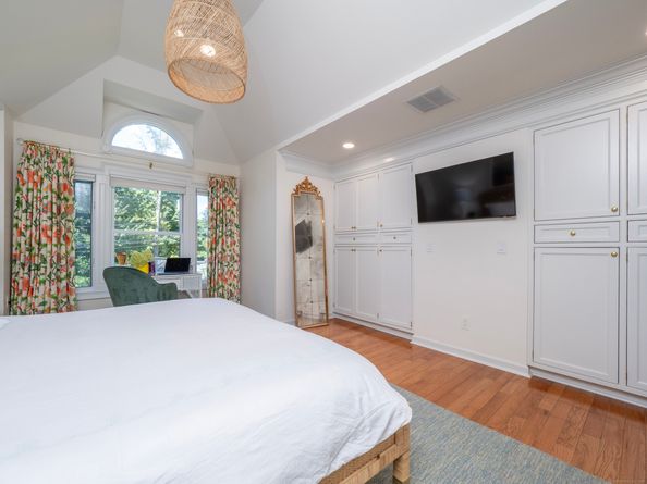 Undisclosed Address #24123884, Darien CT 06820
