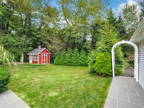 4874 Madison Avenue, Trumbull CT 06611