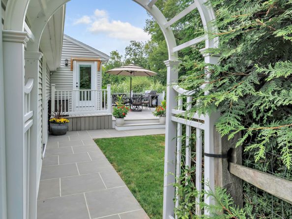 4874 Madison Avenue, Trumbull CT 06611